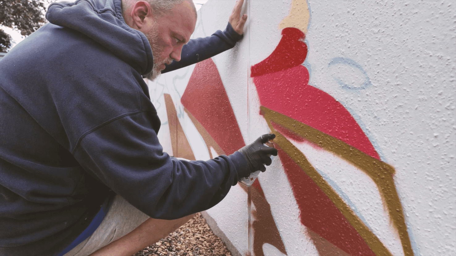 MURAL BY STREET ARTIST SOZYONE PROCESS VIDEO 