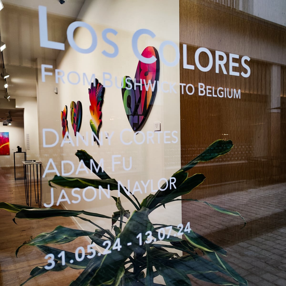 STOREFRONT OF THE BURONZU GALLERY LOS COLORES GROUP URBAN ART SHOW LIEGE BELGIUM